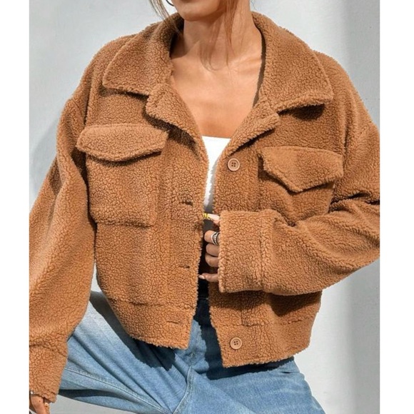 American Eagle Jacket Women’s Large Camel Teddy Cropped Sherpa Button Up Fall L - Picture 6 of 6